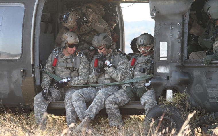 2-38 Cavalry Regiment Parachute Training